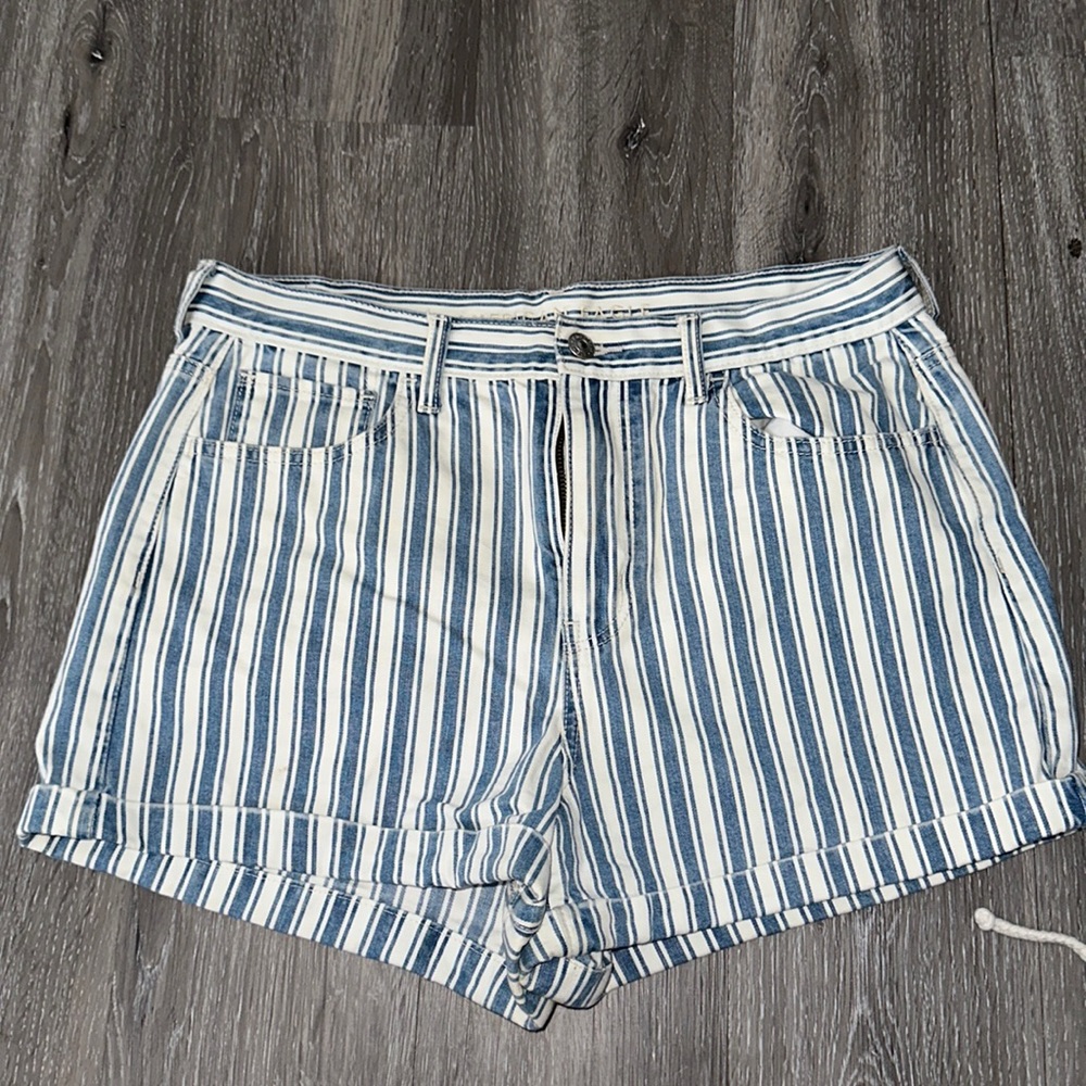 American eagle jean shorts